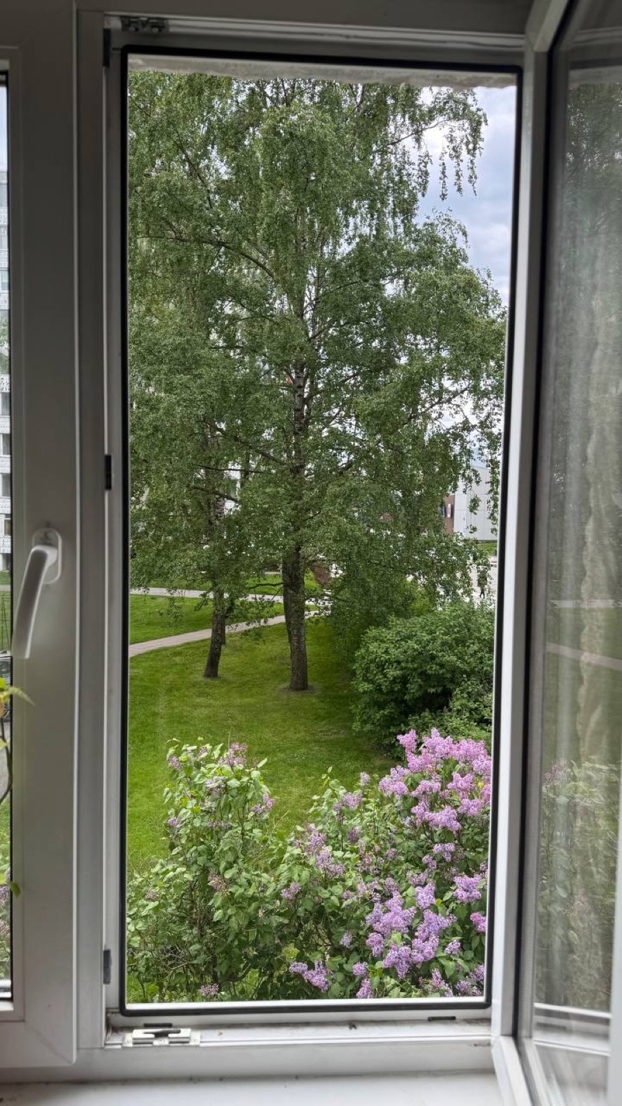 Valmis töö, aken sulgub ühtlaselt